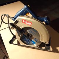 Circular saw with blade